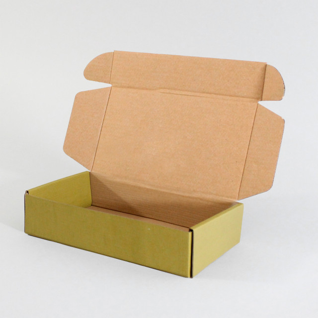 Caja autoarmable 19x10x4 amarilla Alternativa