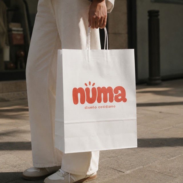 Bolsa de papel kraft blanca | 41x30x12 (cm)