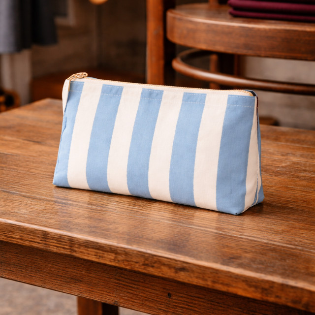 Neceser de Tela Rayas Azul Claro | 22x16x6 cm | Cremallera Alternativa